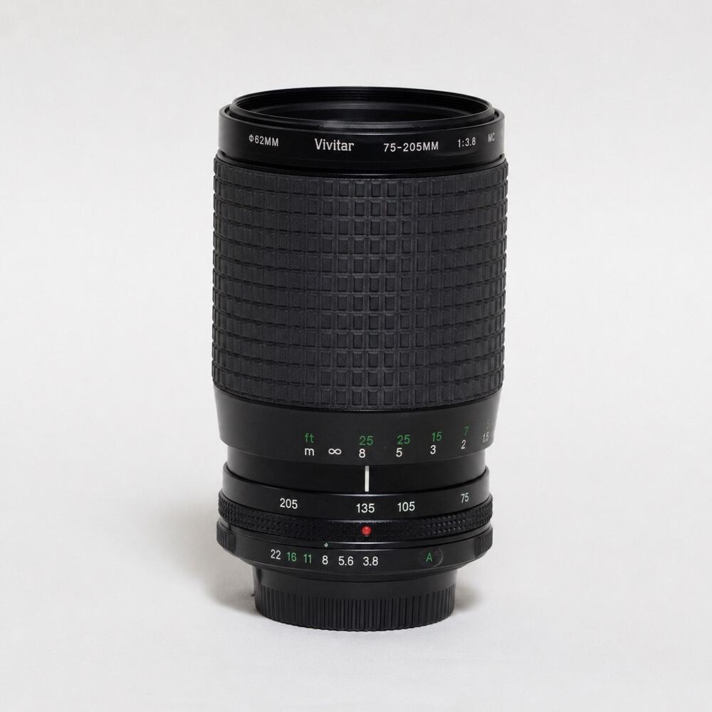 Vivitar 75-205mm f/3.8 MC Macro Focusing Zoom Lens Manual Focus Lens Caps/ UV